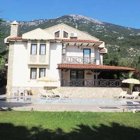 Villa Caroline Cedit